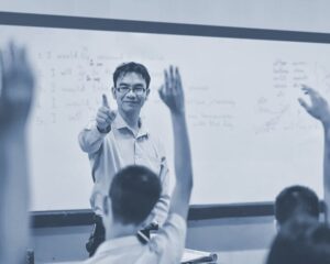 فراتر از تدریس، شکوفایی انسان